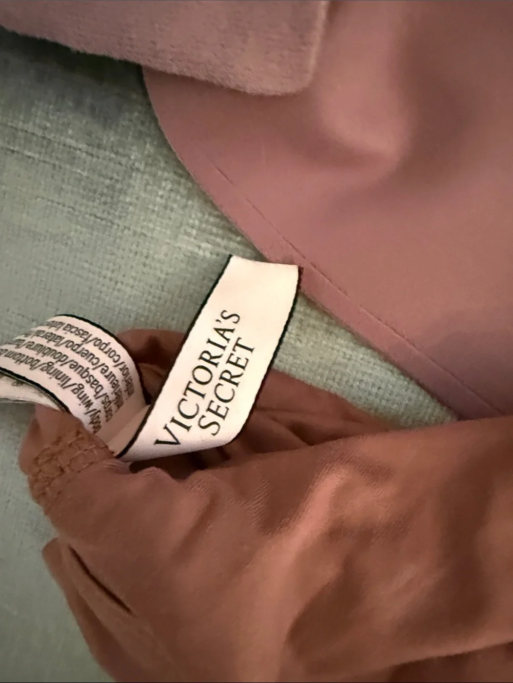 Victoria Secret Everyday Seamless Strapless Push-Up Bra - Nude, Mauve, White. - Picture 4 of 6